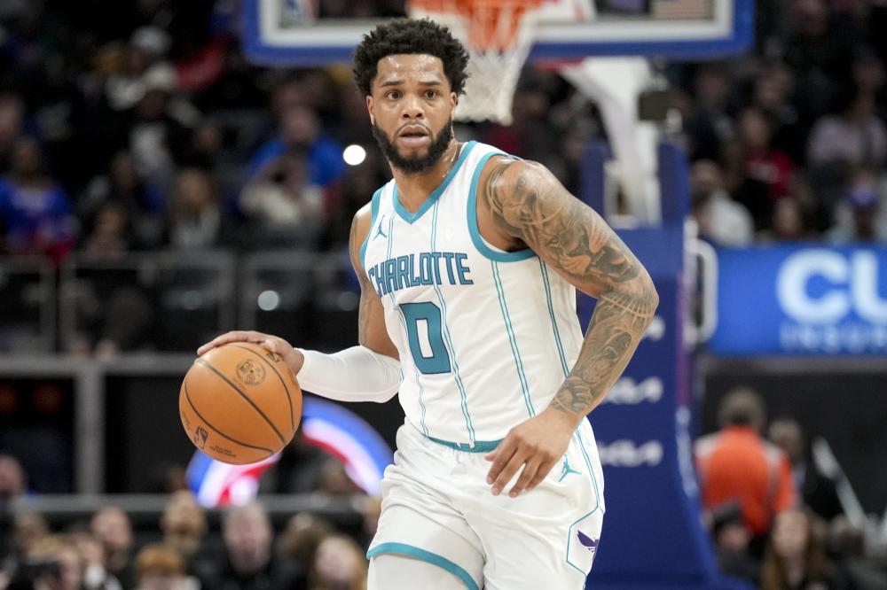 阿尔瓦雷斯 阿尔瓦雷斯